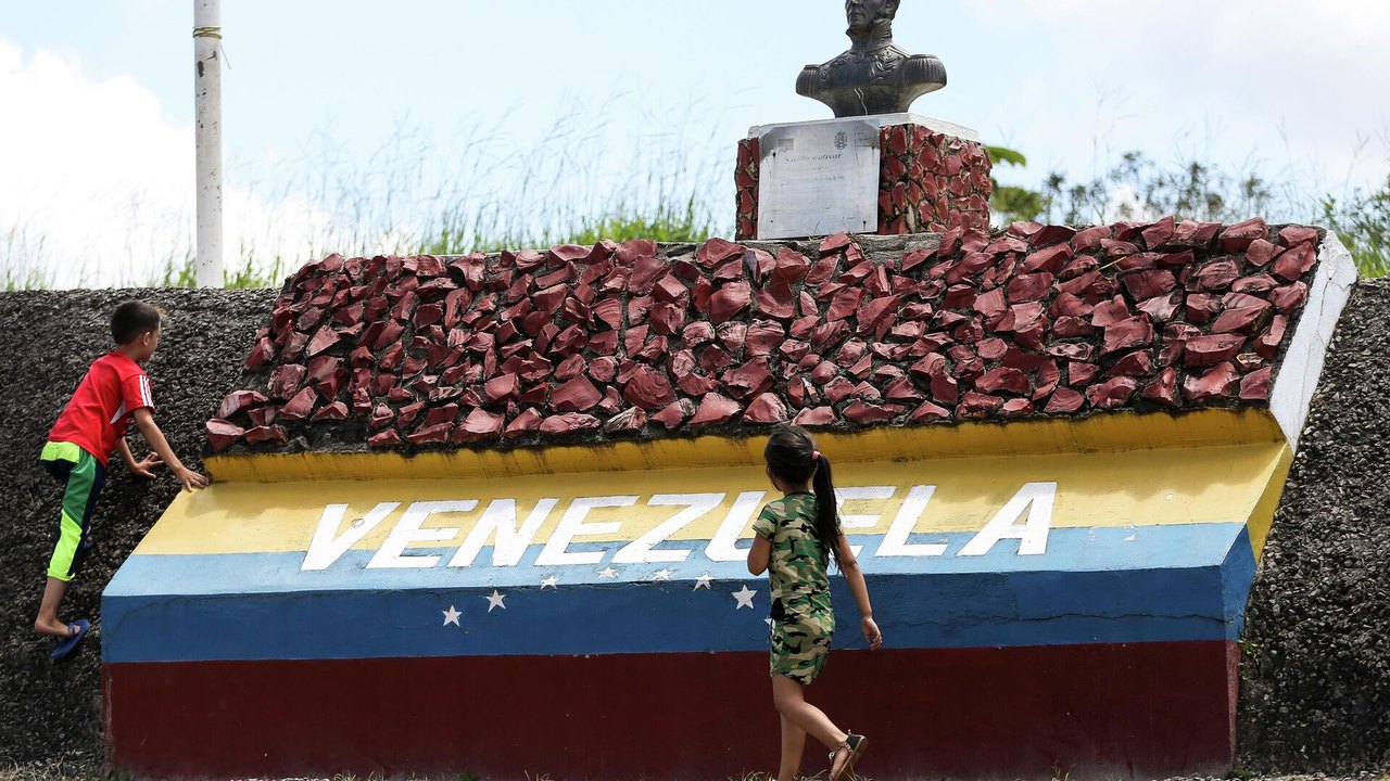 Explosão de entradas da Venezuela altera recorde do turismo brasileiro, diz mídia