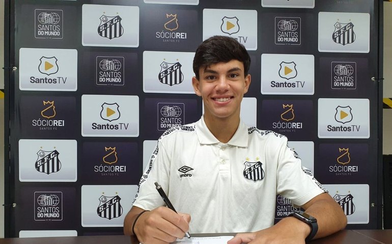 Lateral-direito da base, JP Chermont assina 1º contrato profissional com Santos