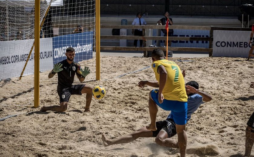 Brasil bate Uruguai na estreia da Copa América de beach soccer