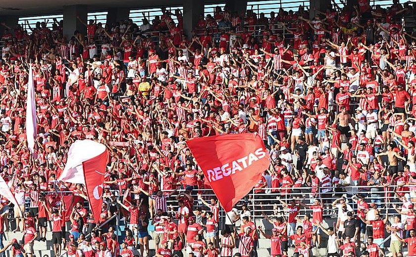 CRB vence Paysandu e melhora média de público no Rei Pelé