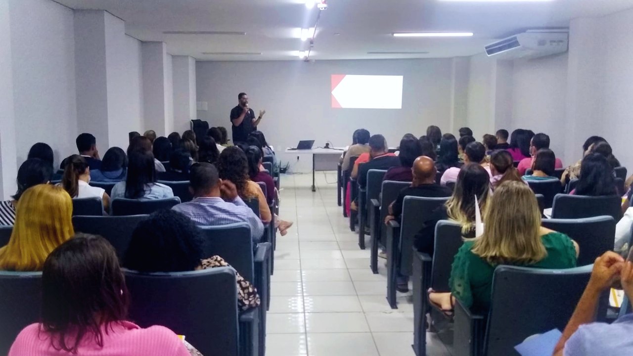 Racismo e LGBTFobia são temas de curso promovido para servidores da Assistência Social