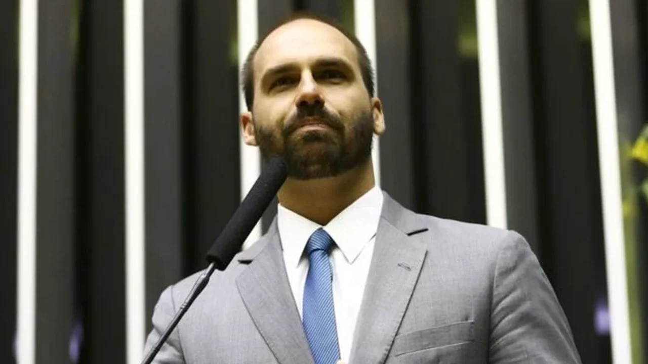 Eduardo critica Michelle e diz que madrasta 'jamais' deveria ter gravado vídeo contra Flávio