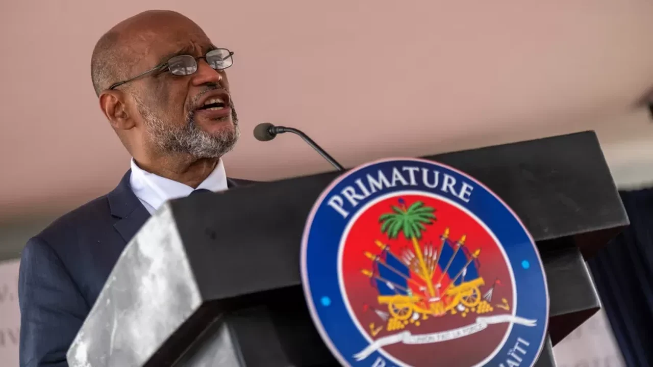 ‘Cumpriremos nossa promessa’: Garry Conille toma posse como primeiro-ministro, em meio a onda de violência no Haiti