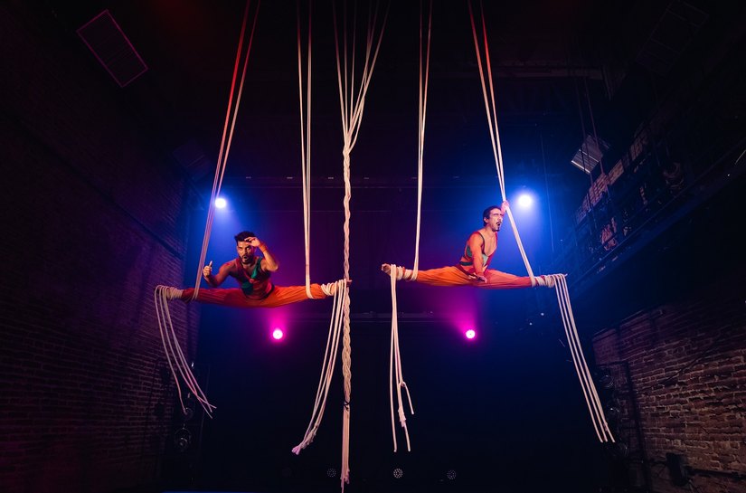 Cia Devir faz últimas sessões gratuitas de ‘Isso não é um número de circo’ no Teatro Hermilo Borba Filho
