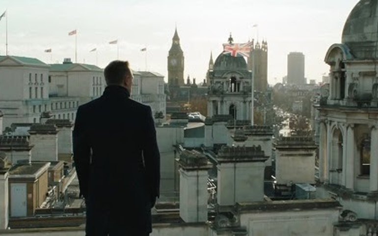 Incêndio em Londres atinge museu de 1796, famoso por aparições em filmes de Sherlock Holmes e James Bond