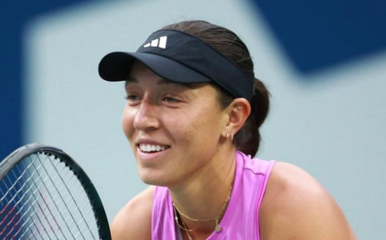Pegula supera embalada compatriota Anisimova e conquista o bicampeonato do WTA de Toronto