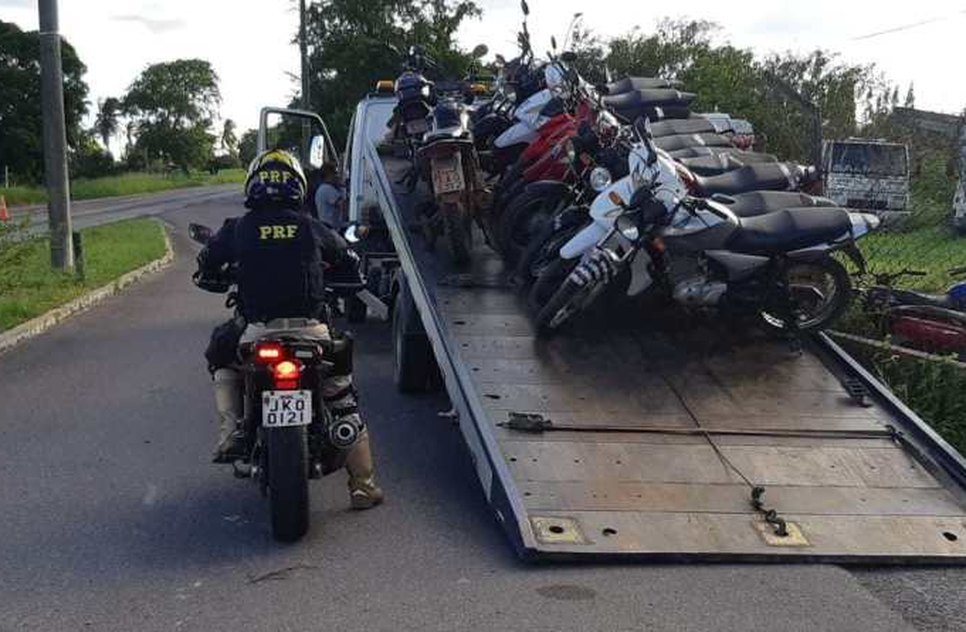 MOTOCICLETA RECUPERADA / Foto: PRF/SE