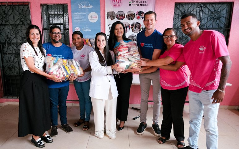 93ª doação do Alagoas Sem Fome beneficia instituição no Jardim Petrópolis