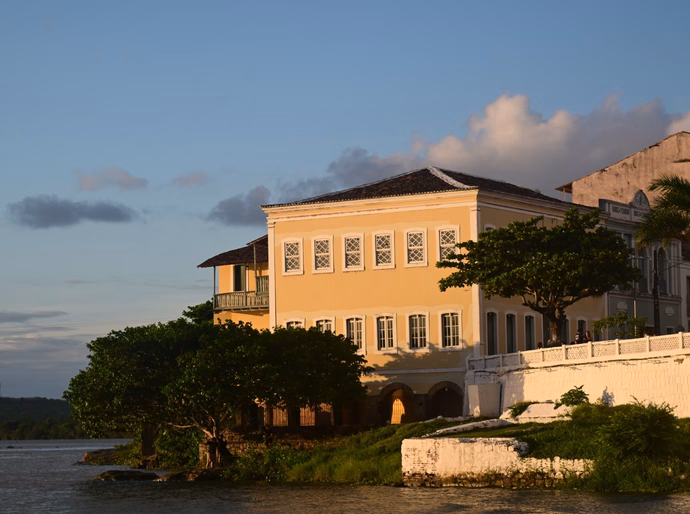 Penedo amplia promoção turística e fecha parcerias estratégicas durante a WTM Latin America