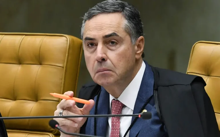 'Brasil vive uma epidemia de litigiosidade quantitativa e qualitativa', diz Barroso