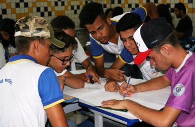 Educação estadual oferta mais de três mil vagas de ensino médio profissionalizante em 22 escolas