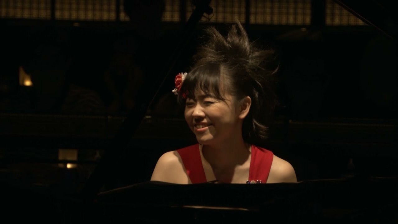 Hiromi Uehara, pianista que quebra barreiras musicais, se apresenta em São Paulo