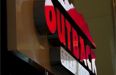 Outback lança serviço digital de espera e reserva de mesas