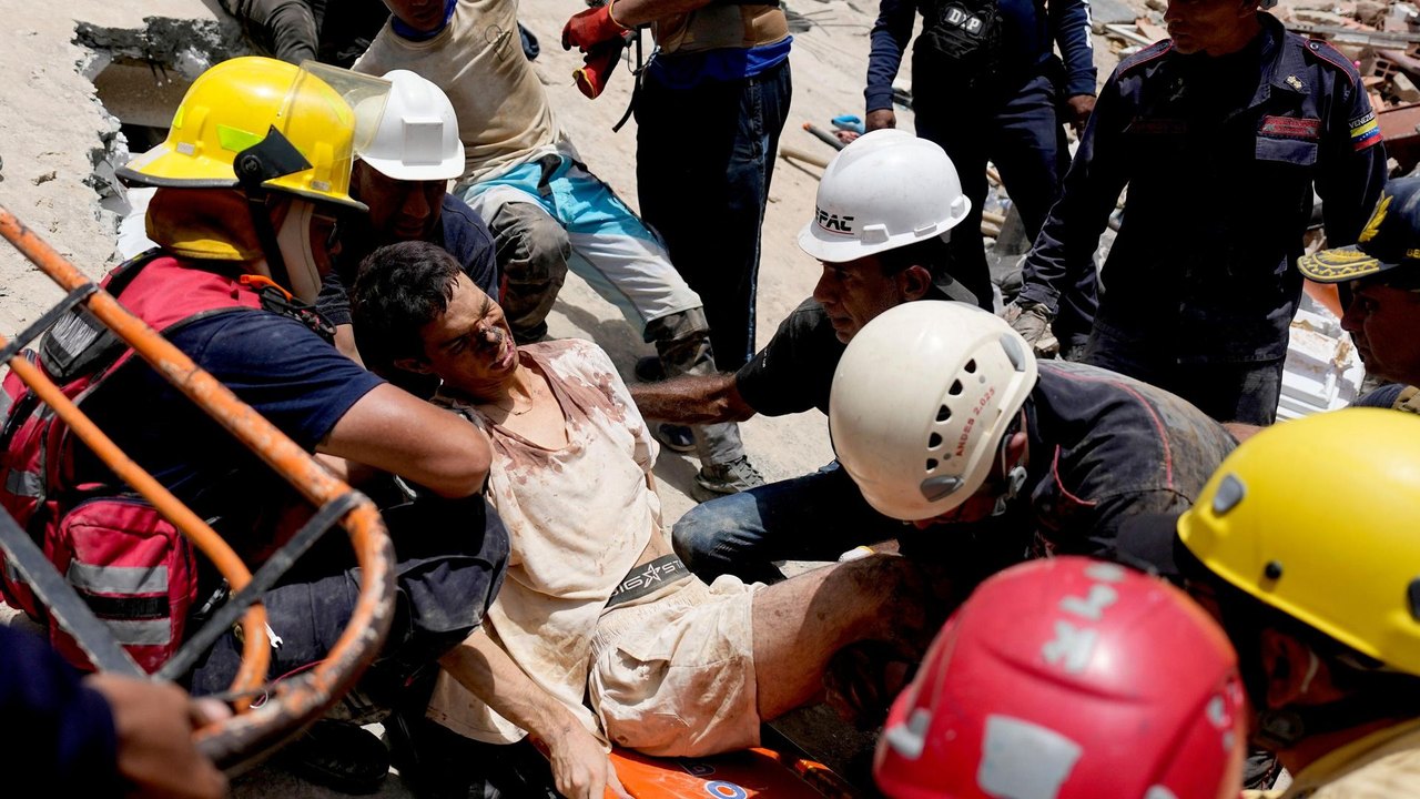 Venezuela militariza região de La Guaira após terremotos; mortos ultrapassam os 900
