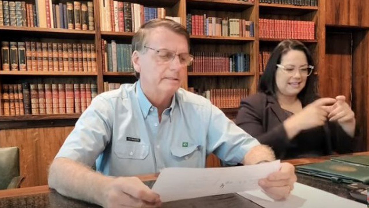 Mensagem final nas redes frustra parte da militância bolsonarista