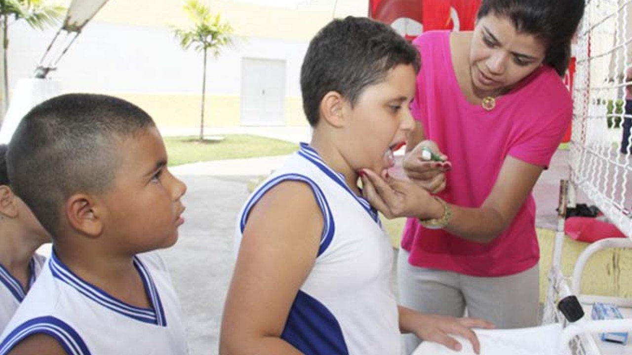 Arapiraca: Estudantes recebem aula de cuidados com a saúde bucal