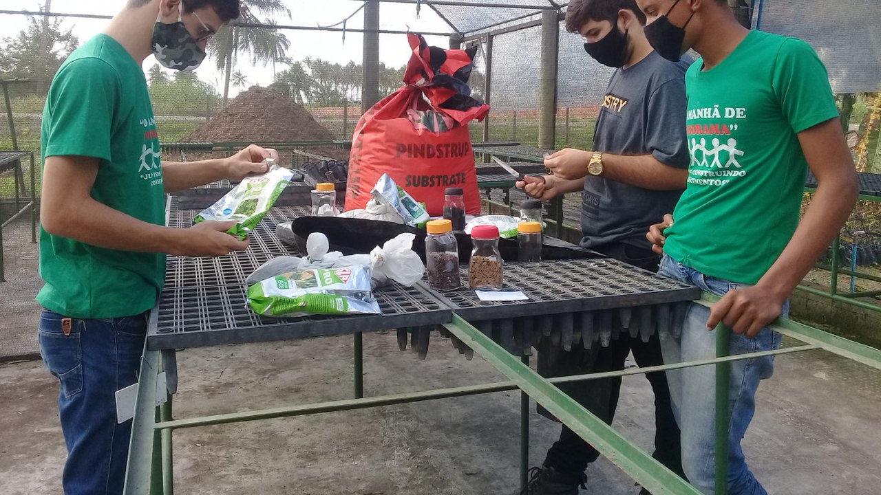 Emater inicia Expoagro com palestras e exposição de horta agroecológica
