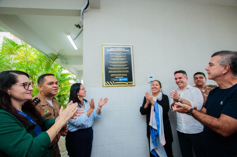 Paulo Dantas entrega reforma do Colégio Tiradentes e 15 novos ônibus escolares