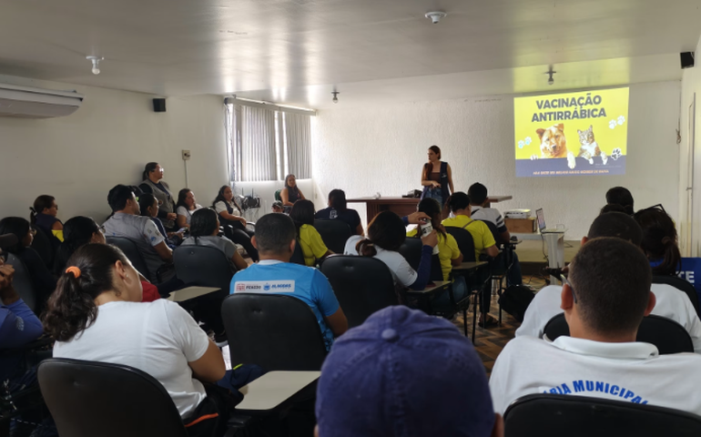 Secretaria de Saúde de Penedo orienta Agentes de Combate às Endemias sobre campanha antirrábica