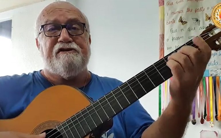 VÍDEO: Projeto a Academia Alagoana de Letras Convida; hoje com Eliezer Setton