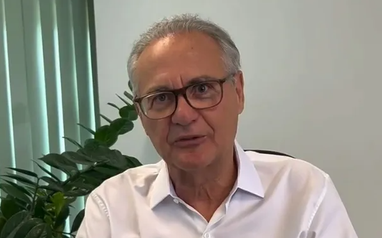 Renan sai em defesa de prefeito ao tratar renúncia na Câmara de Rio Largo como “fraude e falsificação”