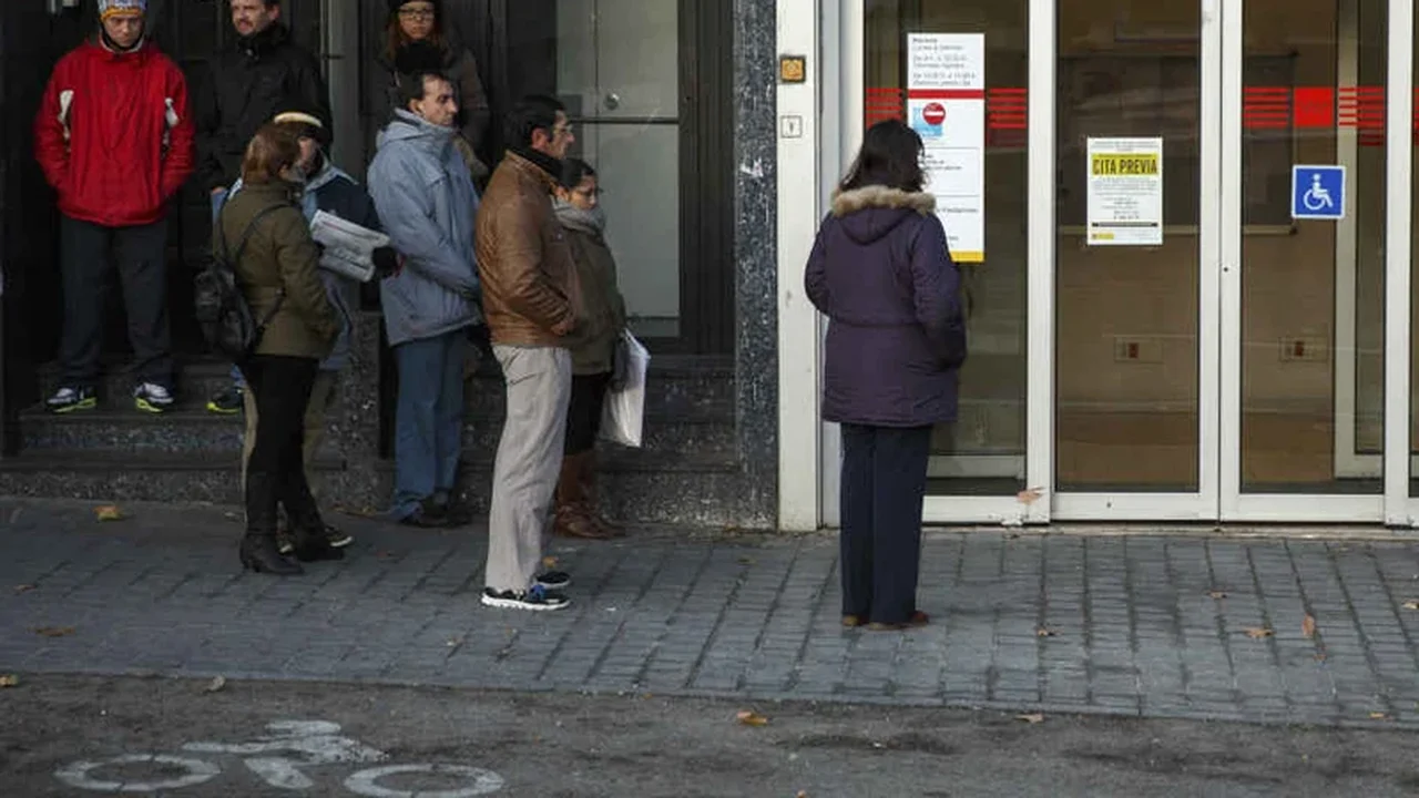 Taxa de desemprego da zona do euro fica estável em 6,2% em maio