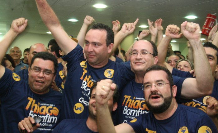 Thiago Bomfim é eleito presidente da OAB/AL