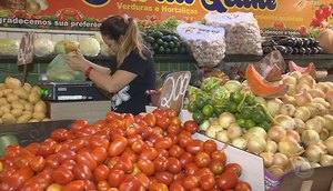 Cesta básica em Aracaju está mais cara, banana foi o item que registrou maior aumento