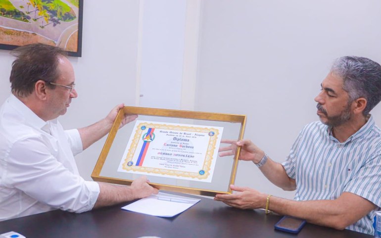 Prefeito Luciano recebe honraria da Loja Maçônica de Arapiraca