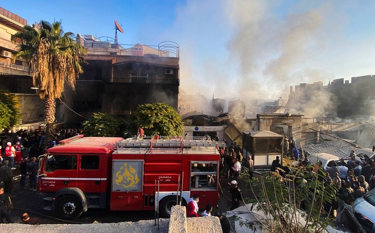 Israel mantém ataques à Gaza, e Hamas reafirma compromisso com acordo