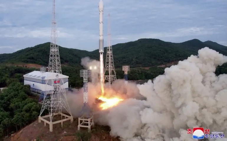 Coreia do Norte diz à ONU que lançou satélite em defesa própria