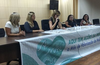 Palestra aborda oportunidades das mulheres no Turismo