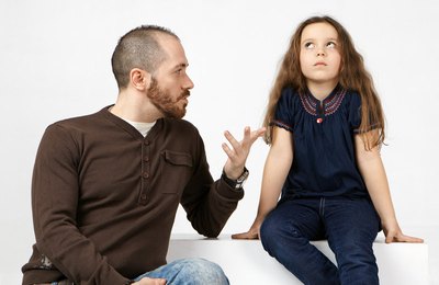 Adultização infantil: entenda riscos e como prevenir o problema, que ganhou destaque após vídeo viral do influenciador Felca