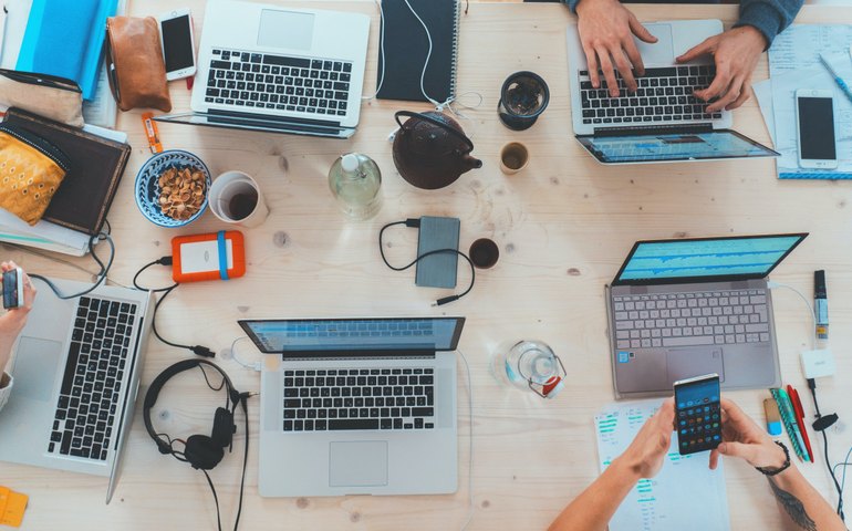 Cenário do setor deve se manter difícil e há risco de mais demissões