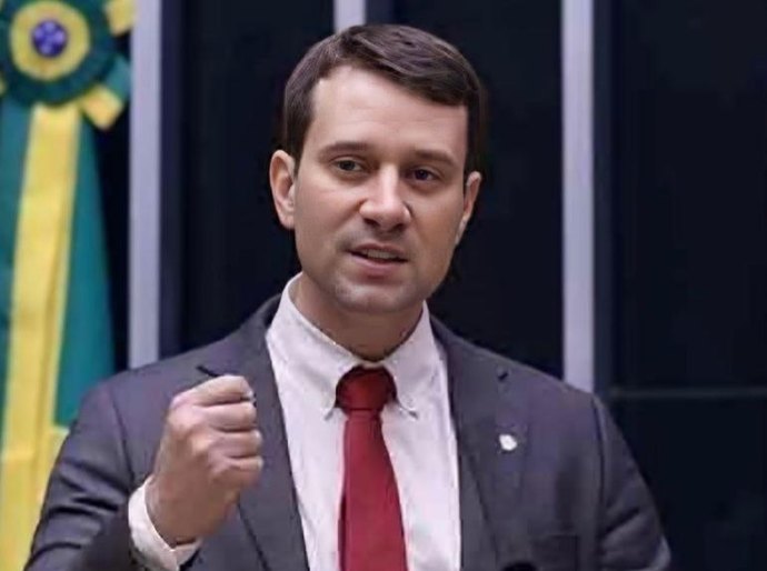 Dia Laranja avança no Congresso e reforça o combate à violência contra mulheres e meninas