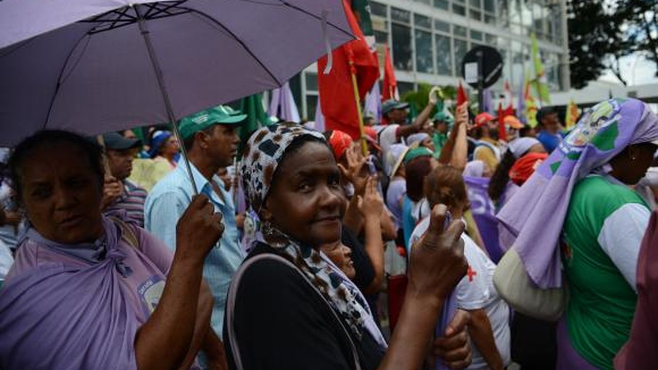 ONU aponta aumento do número de brasileiras com carteira assinada em 8 anos