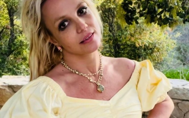 Britney Spears toma café com a mãe após 3 anos sem se encontrarem