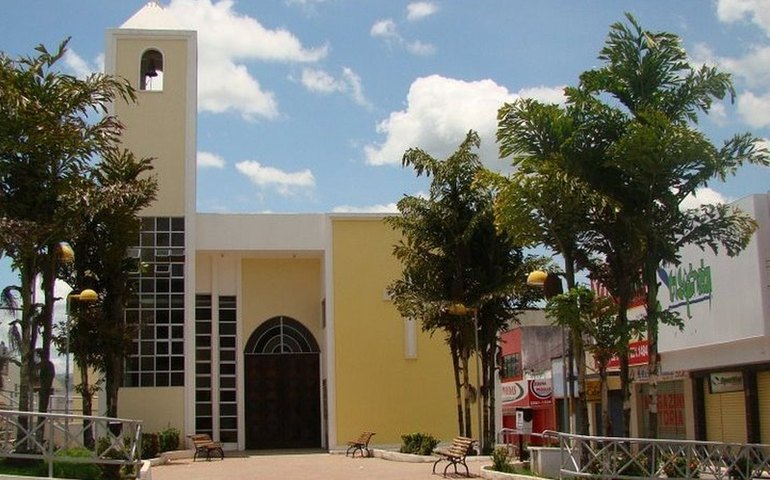 Paróquia é arrombada em União dos Palmares e doações são furtadas