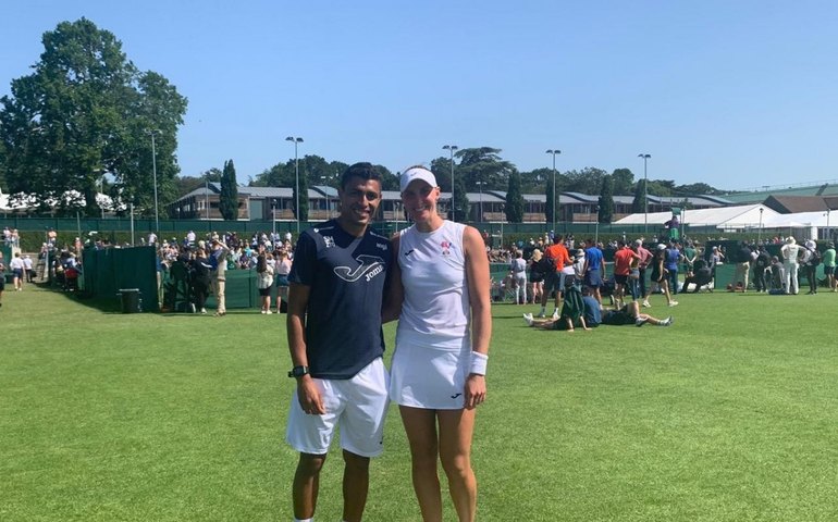 Completo, time de tenistas do Brasil treina na Austrália para United Cup