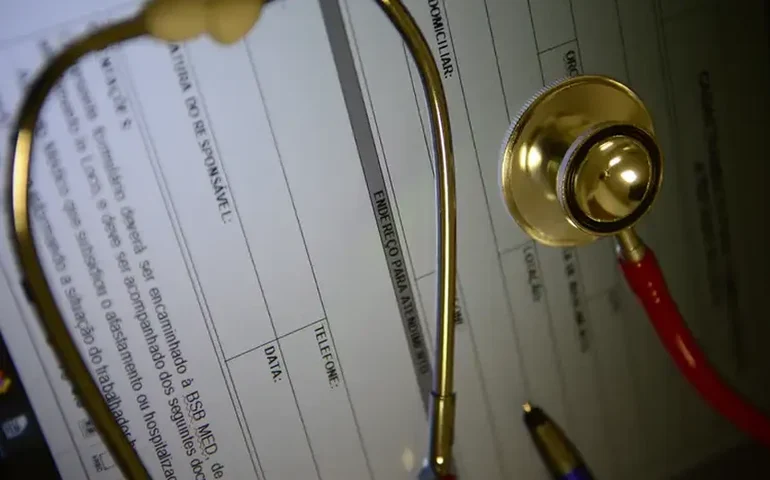 Planos de saúde: cancelamento por atraso de pagamento tem novas regras; veja como funcionam