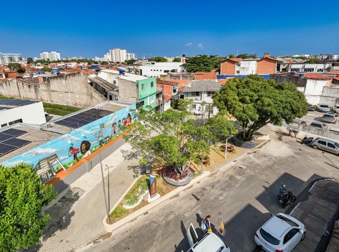Praça Recife é revitalizada e se torna novo espaço de convivência no bairro do Poço