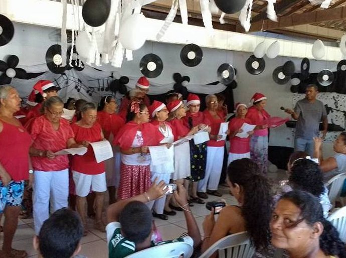 Usuários do Cras Dom Adelmo participam de confraternização