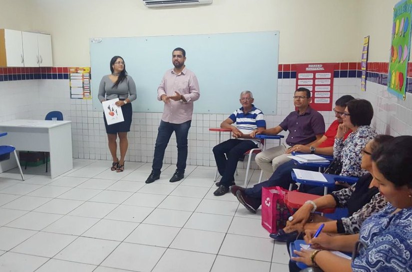 Procon Arapiraca abre diálogo com representantes de escolas particulares