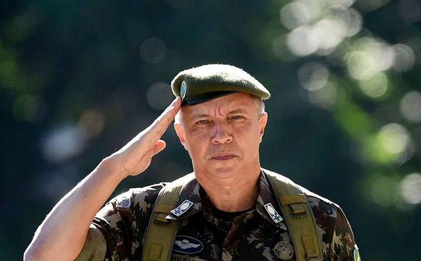 General Júlio Cesar de Arruda assume Comando do Exército