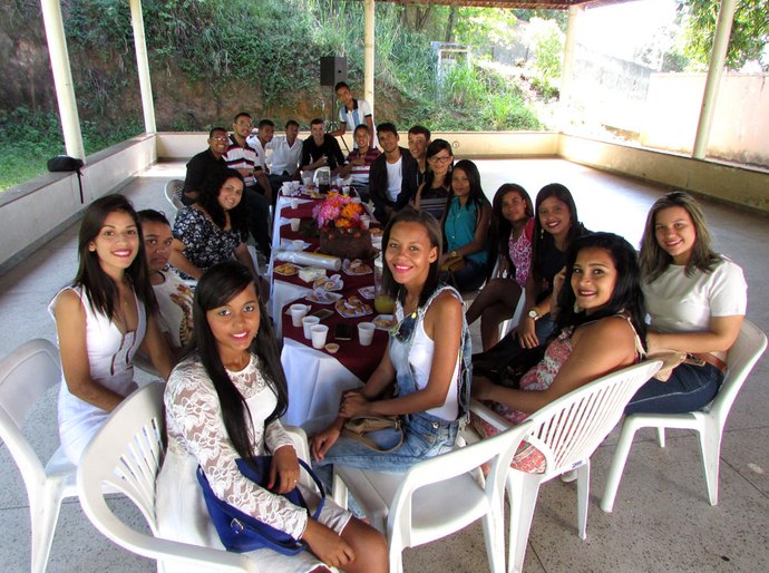 Confraternização marca despedida de aprendizes no Lar São Domingos
