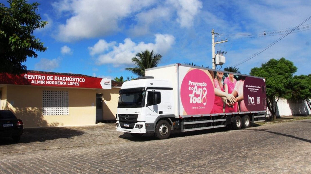 Carreta do Amor proporciona exames de mamografia e citologia para mulheres de Penedo