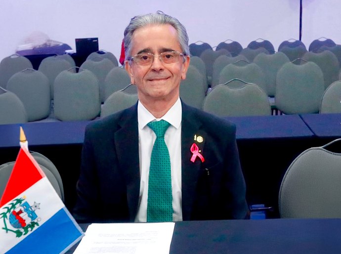 Fábio Bittencourt acompanha painéis sobre tecnologia no XVII Consepre