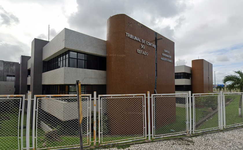 Em 55 segundos, TCE-SE decidiu pagar até R$ 2 mi para conselheiros ativos e inativos