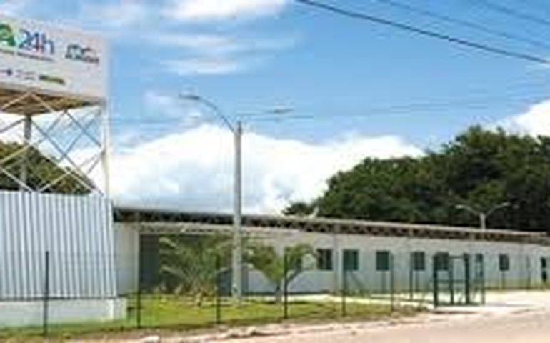 Colisão entre bicicletas deixa dois jovens feridos em Penedo