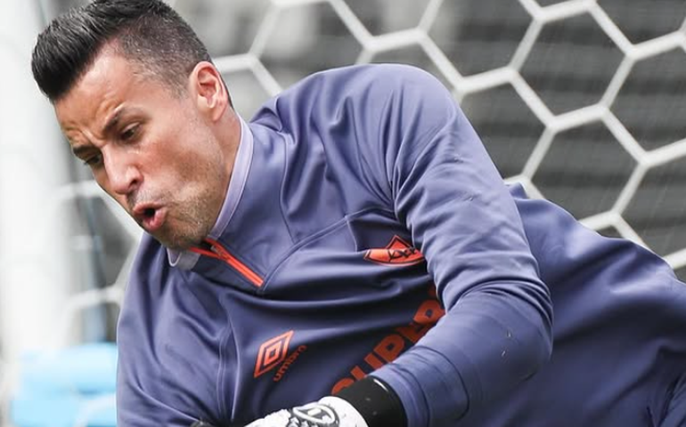 Fábio reconhece superioridade do Chelsea, mas exalta Fluminense: 'Nos dedicamos ao máximo'